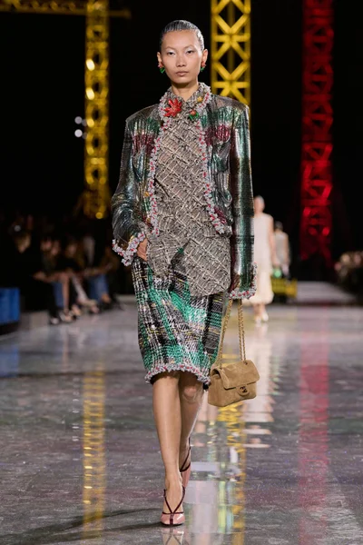 Look 66
